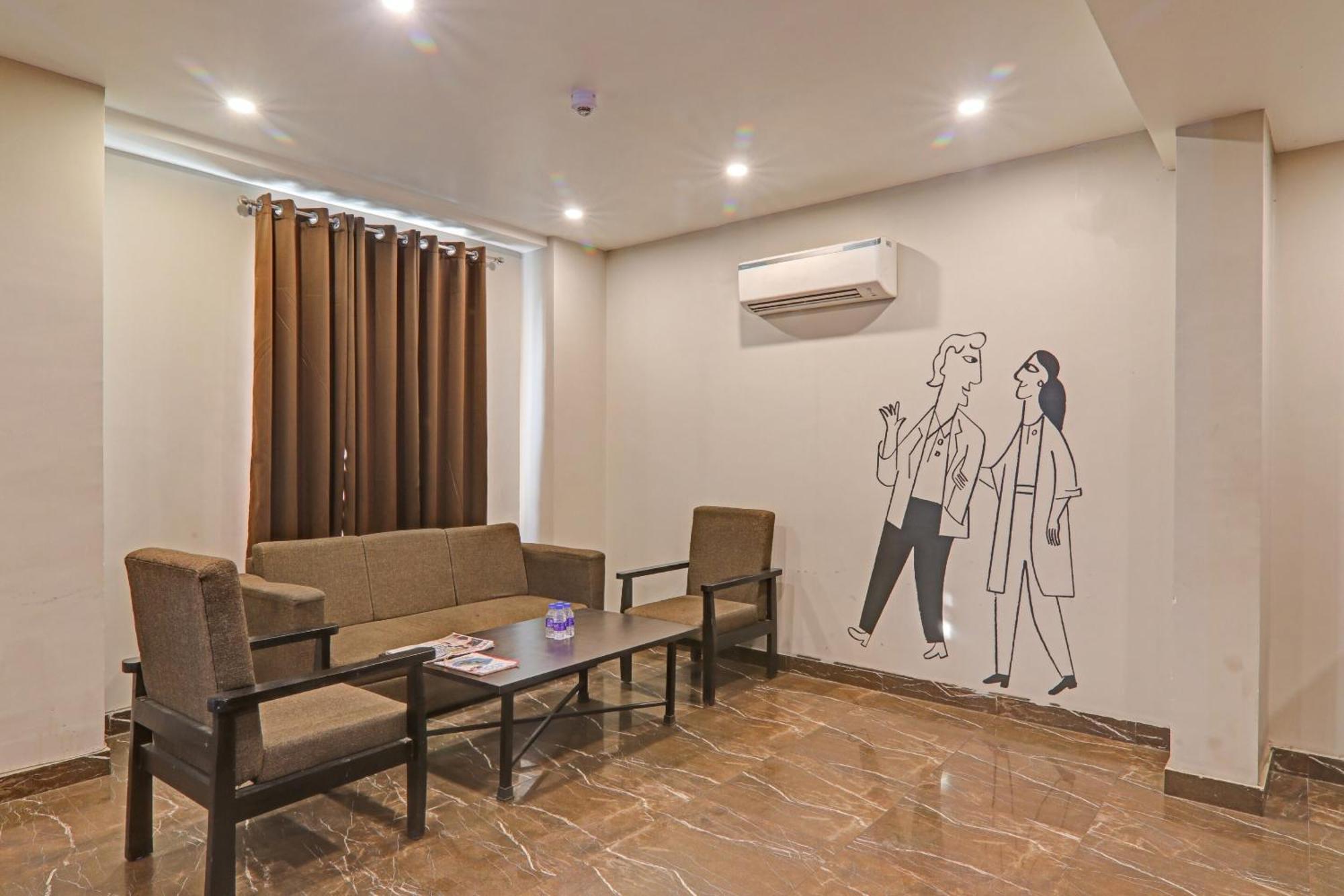 Super Townhouse Amaraa Hotel Near Phoenix Palassio Lucknow Exteriör bild